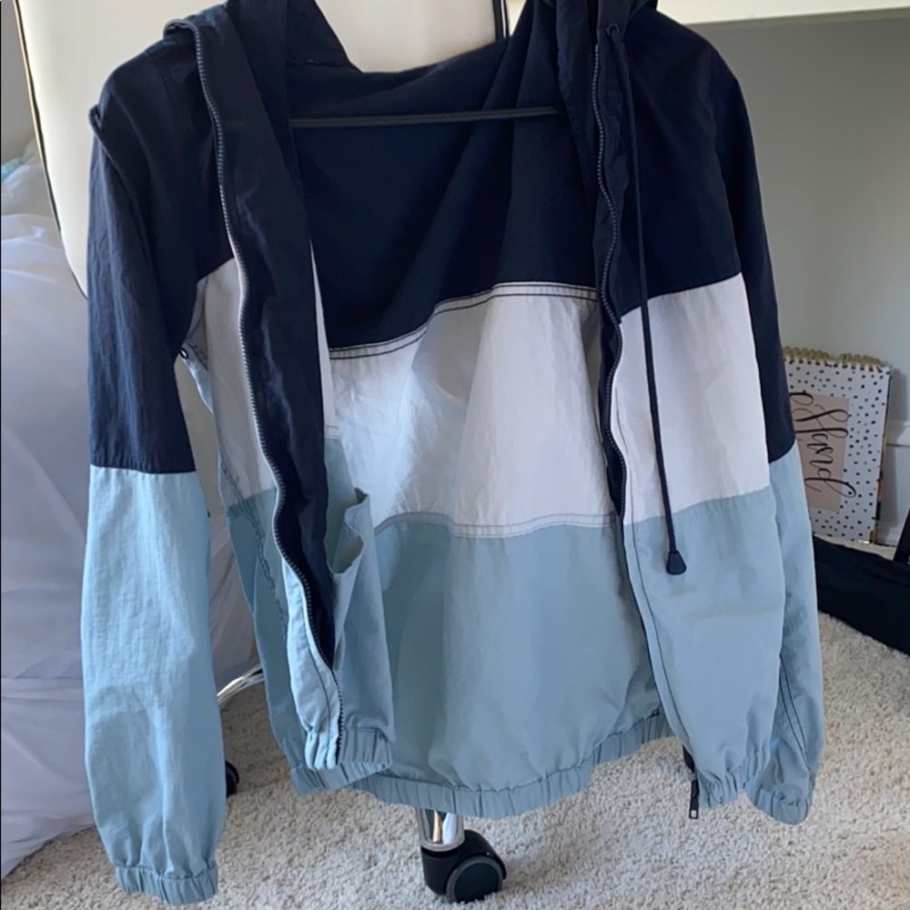 BRANDY MELVILLE RARE BLUE AND WHITE JACKET
